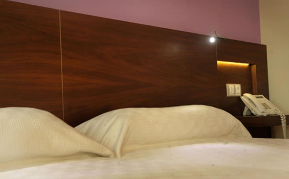Valga Hotel Corona De Galicia מראה חיצוני תמונה